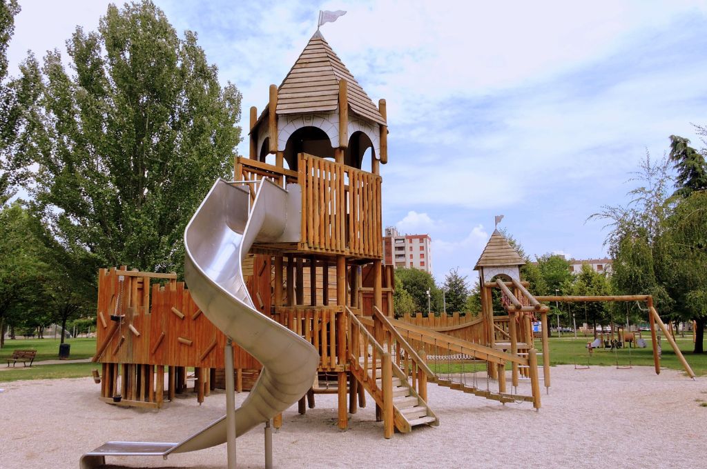 A childhood park or playground as one of the mindfulness artist dates ideas to reminisce about life