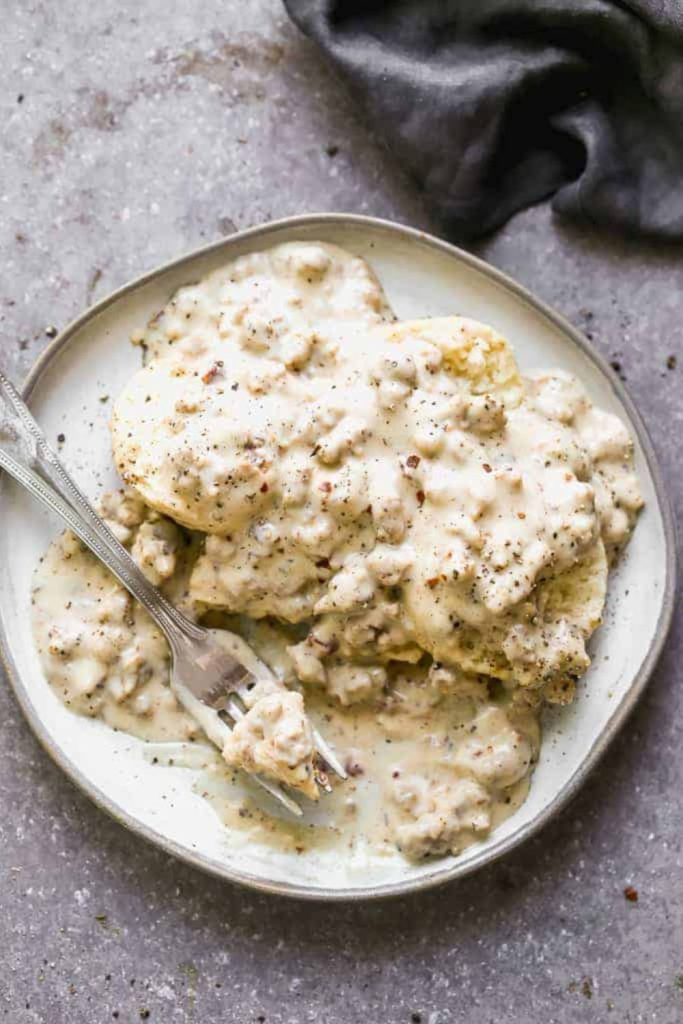 Sausage Gravy with Biscuits or Cornbread | Dinner Recipes for Family Comfort Food