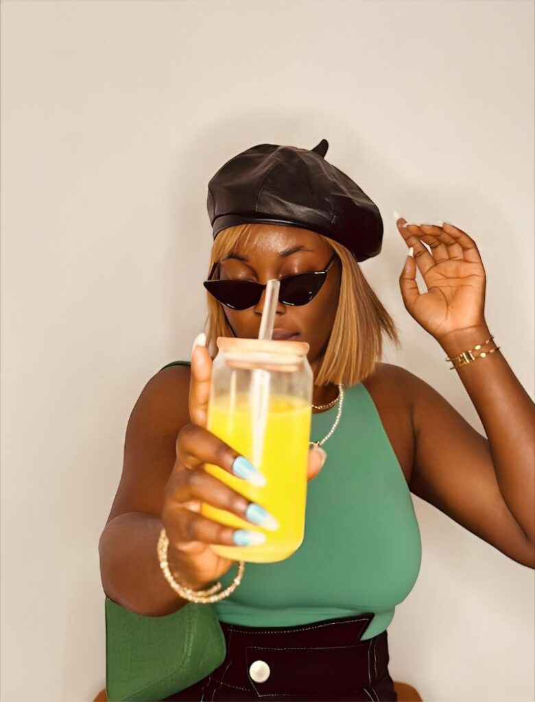 I'm Sally Ofuonyebi, the sales funnel strategist and copywriter behind Pennalife